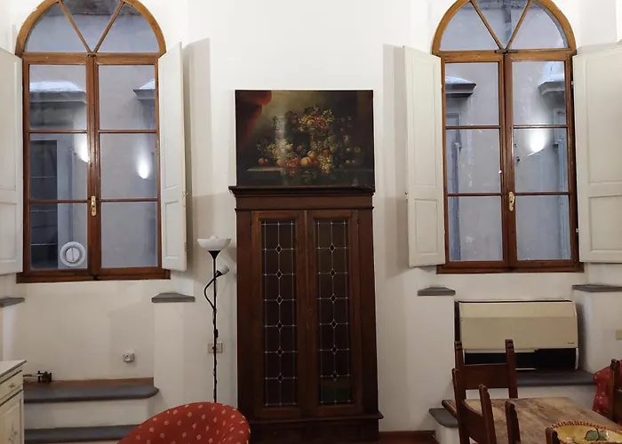 A Stone's Throw From The Duomo * فلورنس