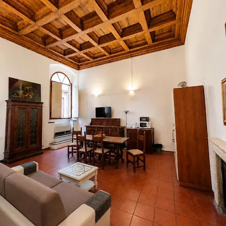 A Stone's Throw From The Duomo Florença