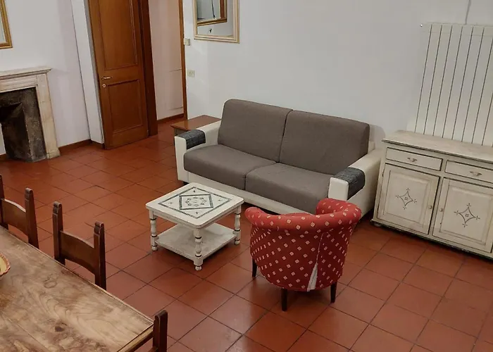 A Stone's Throw From The Duomo Lägenhet